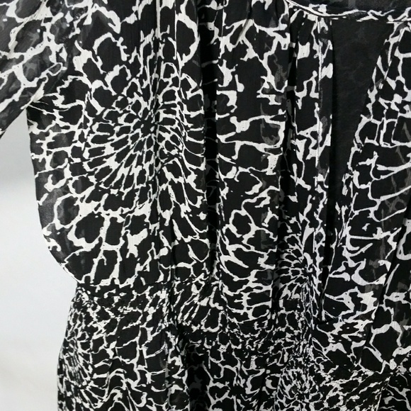 Black & White Peasant Blouse 3/4 Raglan - Picture 3 of 6
